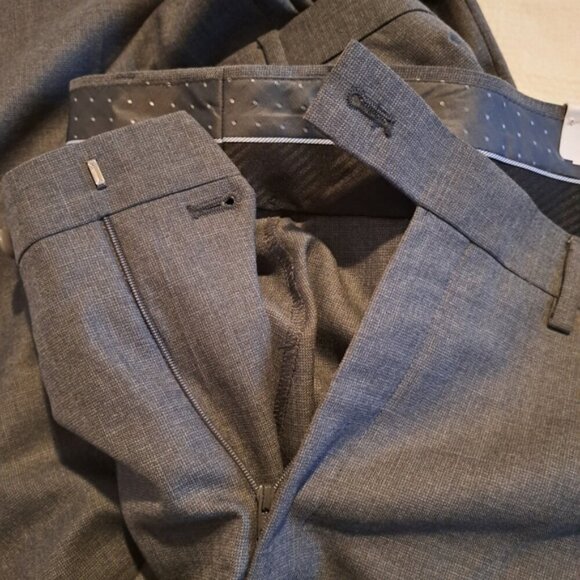 Michael Strahan men's size 48 x 29 gray flat front dress pants, NWT - Picture 7 of 7